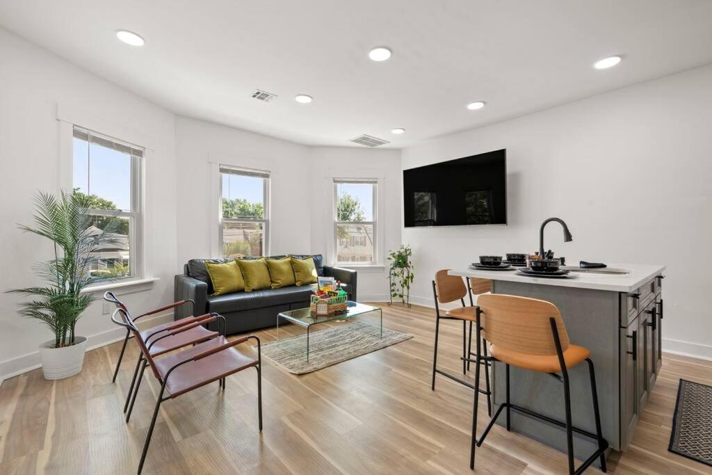 10Guests! Parking 2Nd Floor-Duplex Apartment Fair Lawn Exterior photo